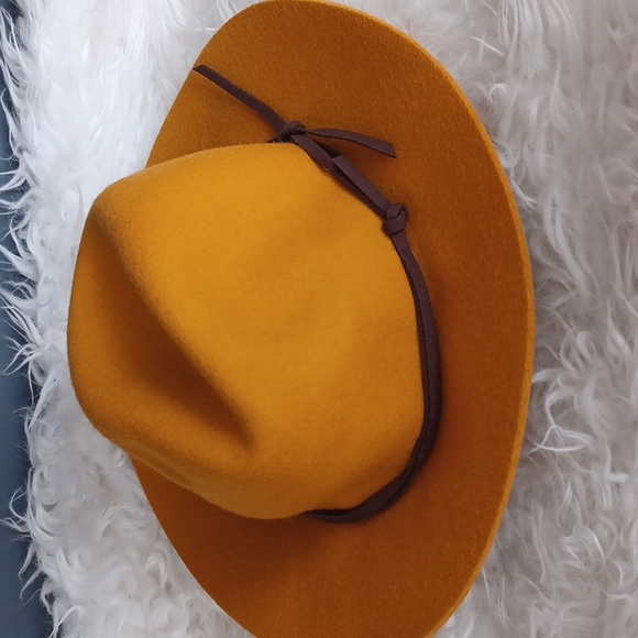 Wool  hat - Picture 9 of 9